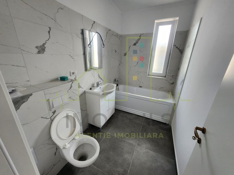 Giroc. Blco nou. Caramida integral. Loc de parcare.